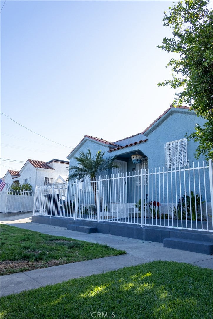 8205 Stanford Ave
