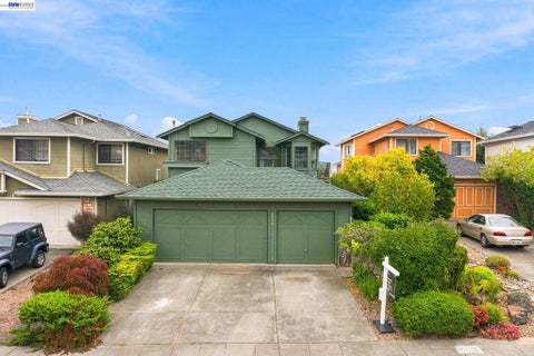 Photo of 4934 Stoneridge Rd CT, Oakland, CA 94605 (MLS # 41147996)