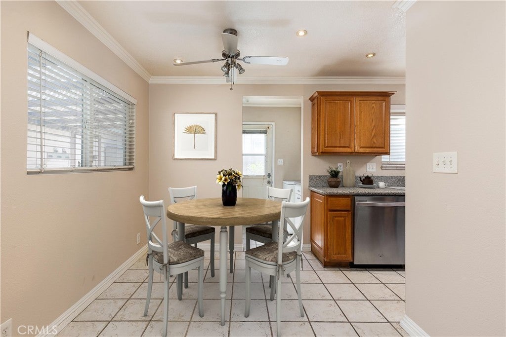 5623 Gracewood