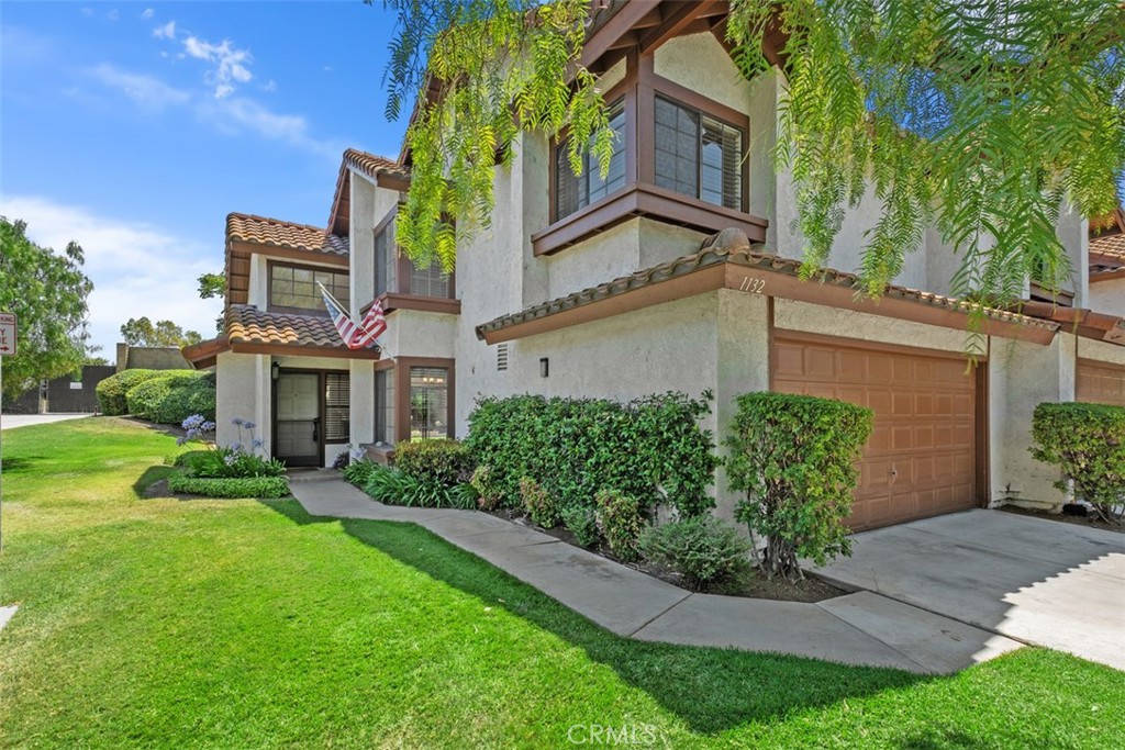 1132 Santiago Drive 11