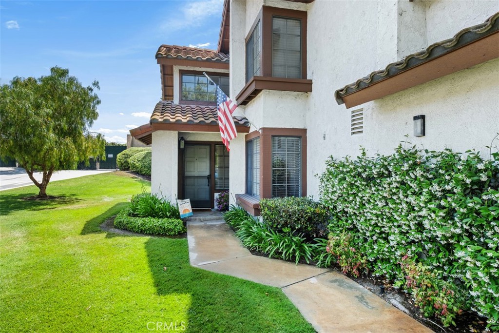 1132 Santiago Drive 11
