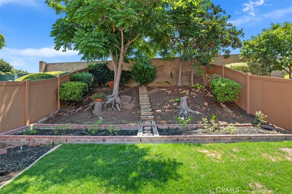 Las Brisas (LOSB) - Residential