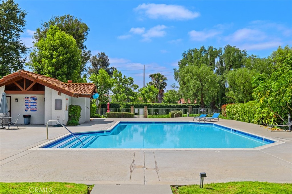 Las Brisas (LOSB) - Residential