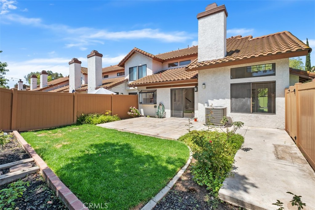 Las Brisas (LOSB) - Residential