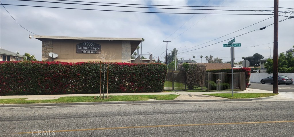 1935 W Linden Street
