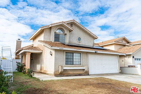 Photo of 45809 Evelyn Court, Lancaster, CA 93534 (MLS # 25621965)