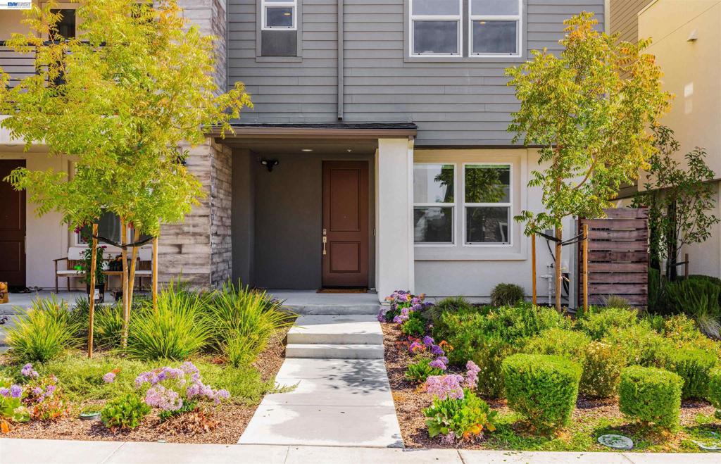 1207 Lorenzini Loop