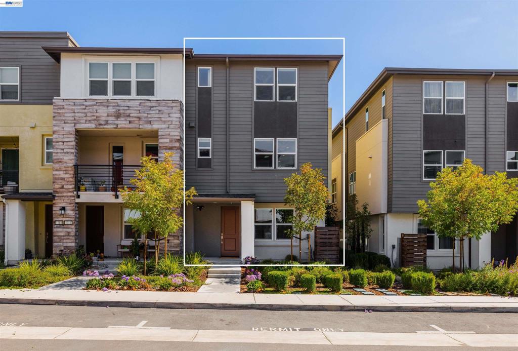 1207 Lorenzini Loop