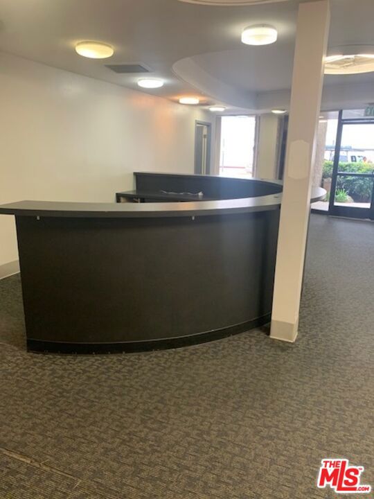 14827 Ventura Boulevard 209