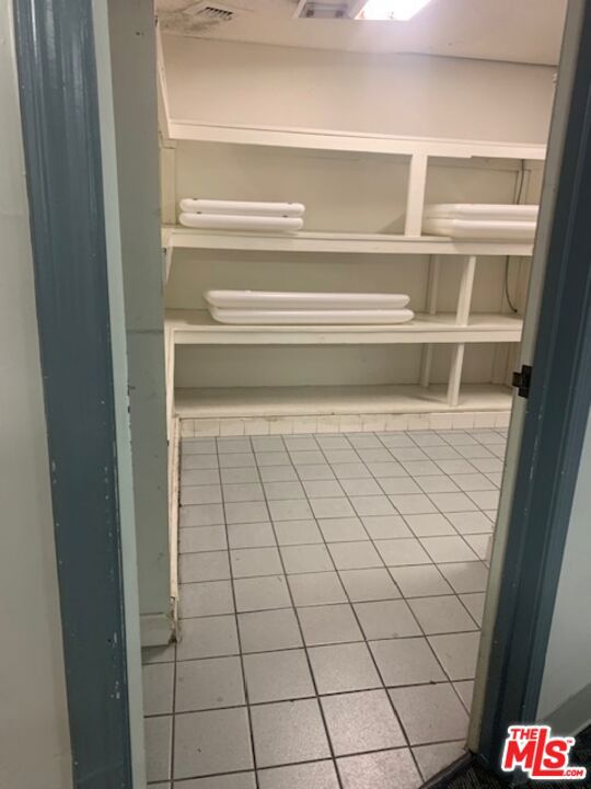 14827 Ventura Boulevard 209