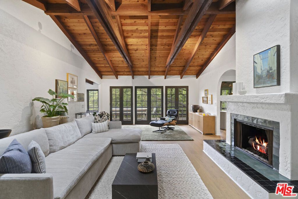 listing image 130728988301930640540