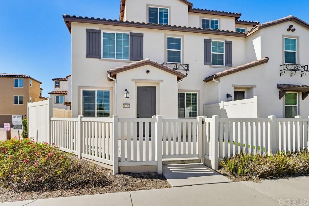 1720 Santa Ivy Ave