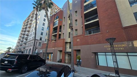 Photo of 35 Linden Ave #301, Long Beach, CA 90802 (MLS # OC26042831)