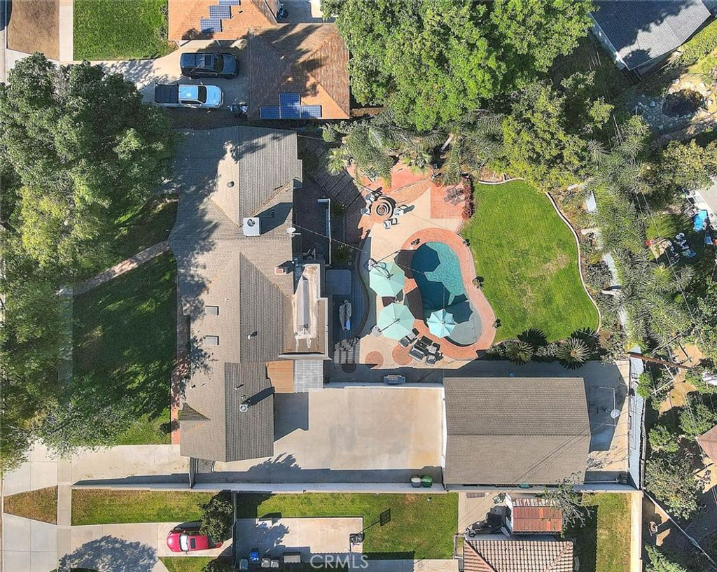 Photo of 1429 Garretson Ave, Corona, CA 92879 (MLS # CV26066579)