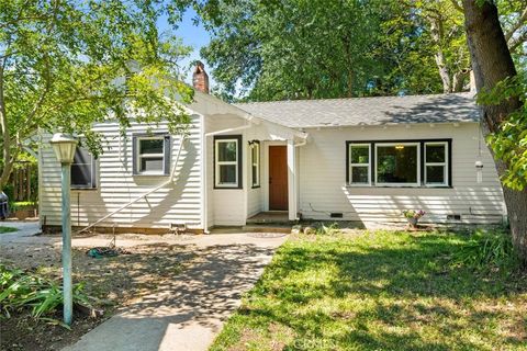 Photo of 775 W Lindo Avenue, Chico, CA 95926 (MLS # SN26093836)