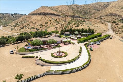 Photo of 5801 Hacienda Ranch RD, Palmdale, CA 93551 (MLS # SR26116333)