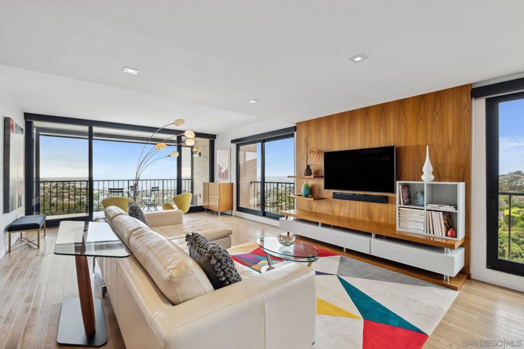 2500 Torrey Pines Road 1205