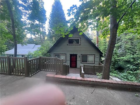 Photo of 723 Ca-138, Crestline, CA 92325 (MLS # IG26104758)