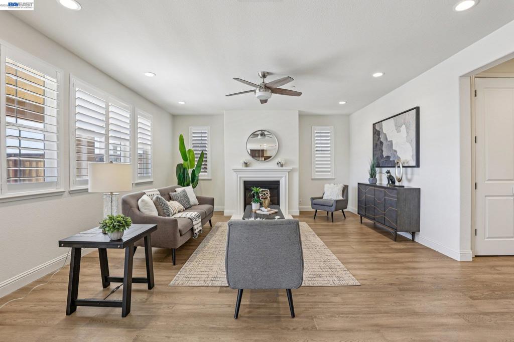 28719 28719 Vista Grande Dr