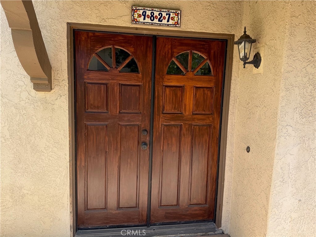 9827 Ladera Court