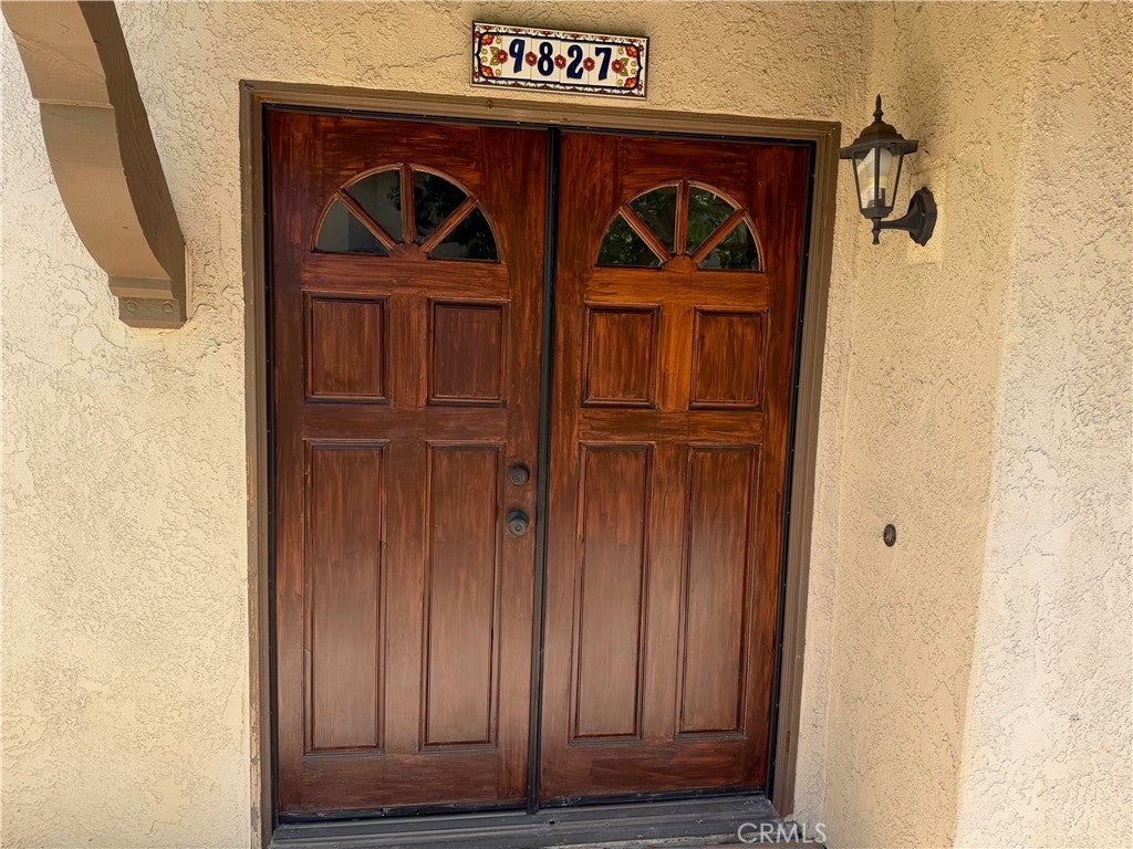 9827 Ladera Court