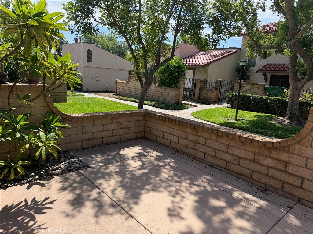 9827 Ladera Court