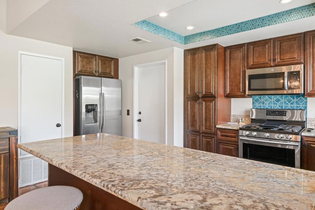 Desert Breezes - Residential