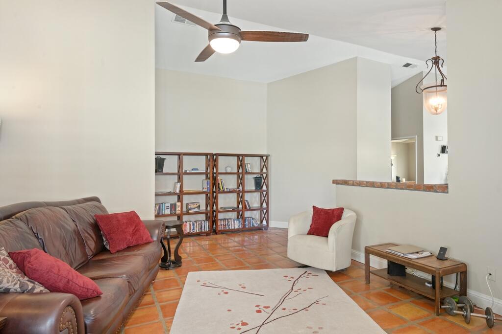 Desert Breezes - Residential