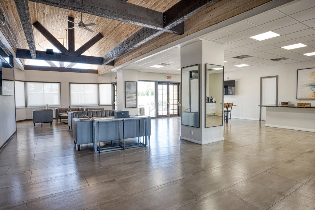 Desert Breezes - Residential