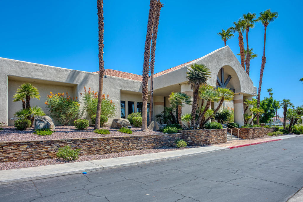 Desert Breezes - Residential