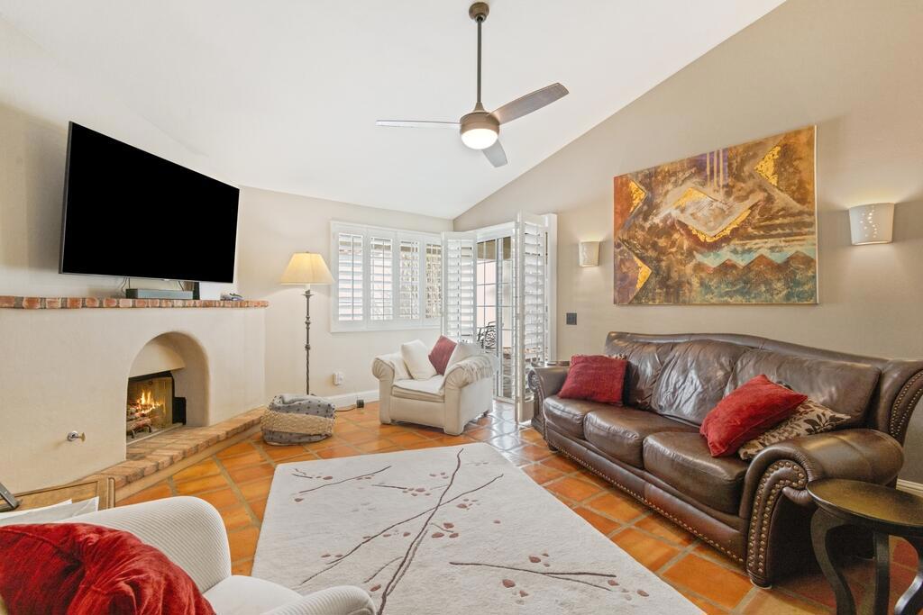 Desert Breezes - Residential