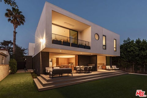 Photo of 248 19th Street, Santa Monica, CA 90402 (MLS # 26992011)