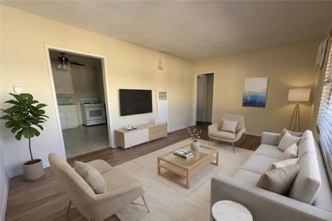Photo of 7601 N Hollywood WAY, Burbank, CA 91505 (MLS # BB26145877)