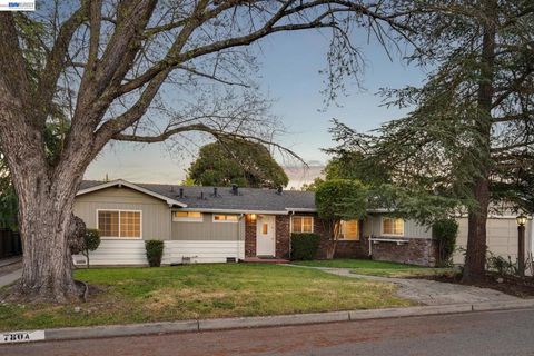 780 Quiet View Ct Walnut Creek CA 94597