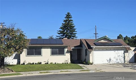 Photo of 314 S Velva Pl, Anaheim, CA 92804 (MLS # PW26011975)