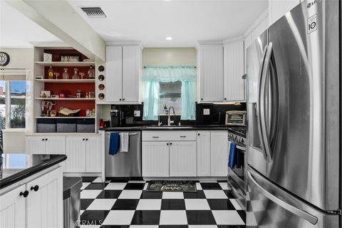 314 S Velva Anaheim CA 92804