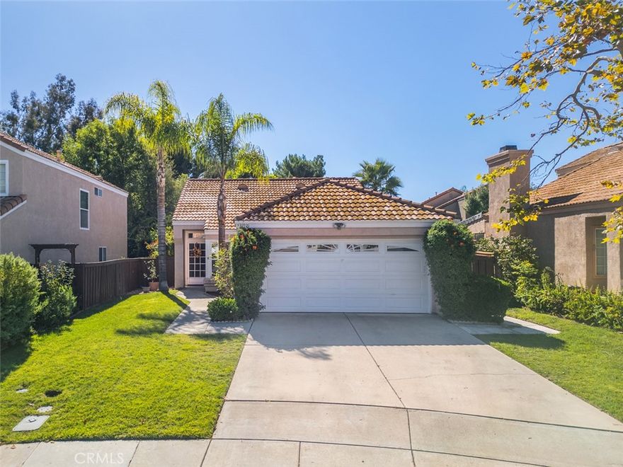 Perfect starter home near the end of a cul-de-sac, centrally located in Paloma Del Sol. The end of this cul-de-sac provides direct access to the community walking path, which leads you to the pool, spa, sport courts and parks, all within a few minutes walk! This wonderful single story home is in great condition. It features two bedrooms plus an office (optional 3rd bedroom), 2 full baths, 2 car garage, covered rear patio and a paid off solar system! Enter through the large open great room with high vaulted ceilings. Some of the features include a remodeled kitchen with quartz counters, remodeled main bathroom, gorgeous wood flooring and window blinds. The primary suite is spacious and has slider doors to the backyard. The kitchen window overlooks the beautiful, lush and private rear yard. Ready for all your entertaining, bbq's and outdoor fun! This home is ready for new owners! The highly desirable Paloma Del Sol community amenities include: Pools / spas, parks, walking/hiking trails, tennis courts and basketball courts. Paloma Elementary School is located directly in the neighborhood. Quick access to schools, shops, restaurants and wine country. A great location in the wonderful city of Temecula! This won't last!