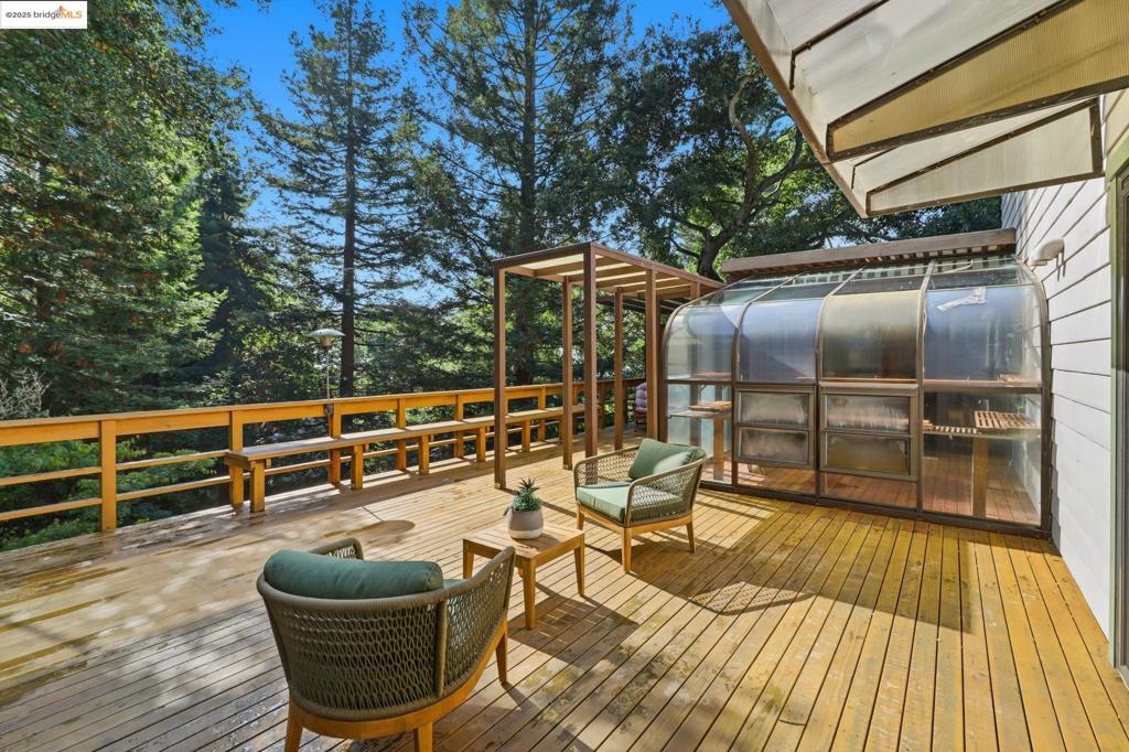 MONTCLAIR - Residential