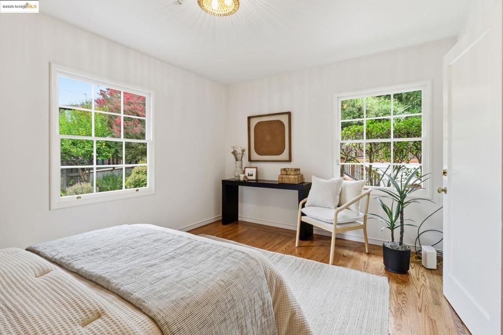 MONTCLAIR - Residential