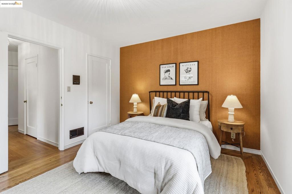 MONTCLAIR - Residential