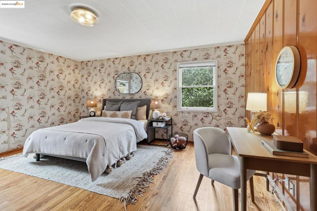 MONTCLAIR - Residential
