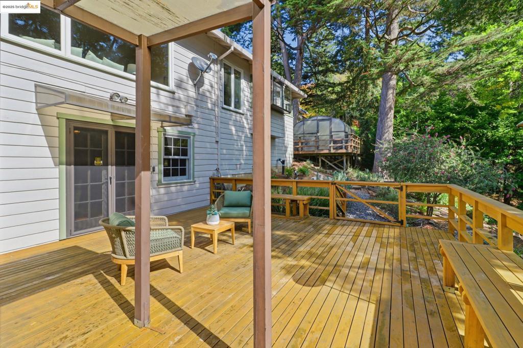 MONTCLAIR - Residential