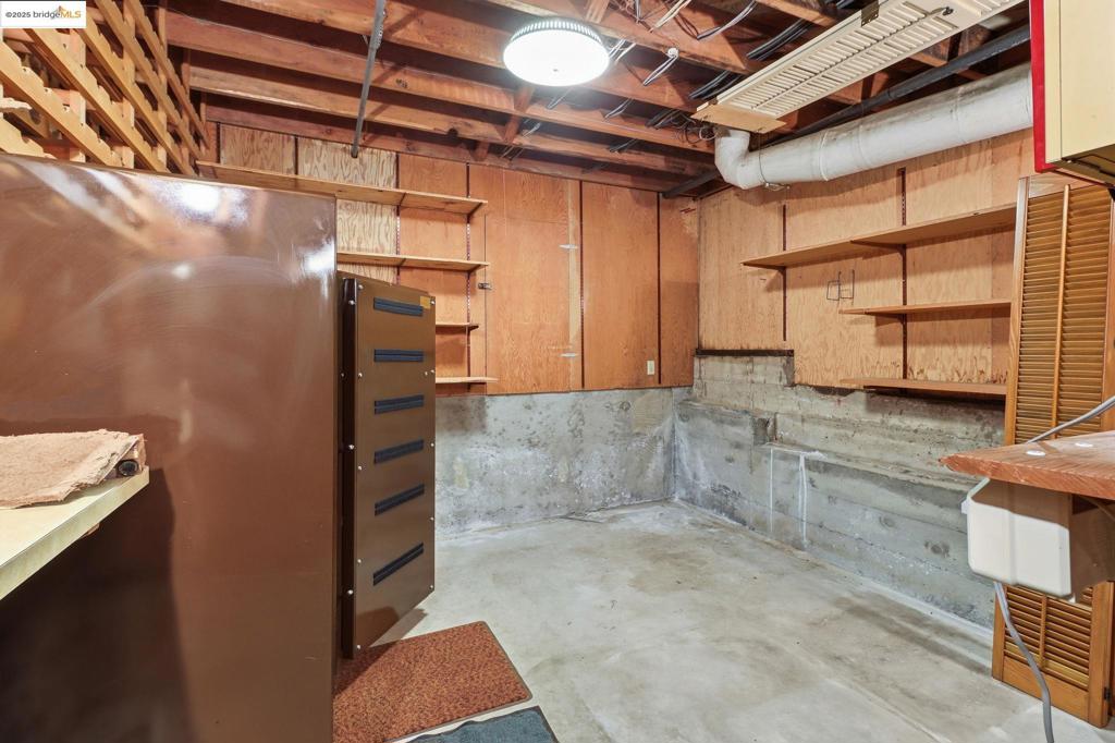 MONTCLAIR - Residential