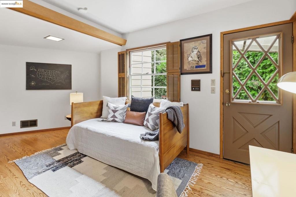 MONTCLAIR - Residential