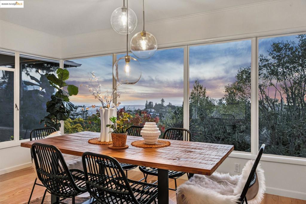 MONTCLAIR HILLS - Residential