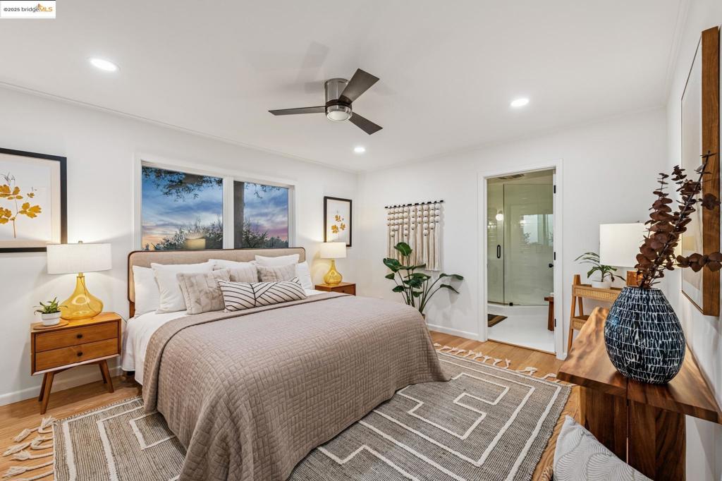 MONTCLAIR HILLS - Residential