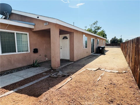 Photo of 7538 Lynwood WAY, Highland, CA 92346 (MLS # OC26184616)