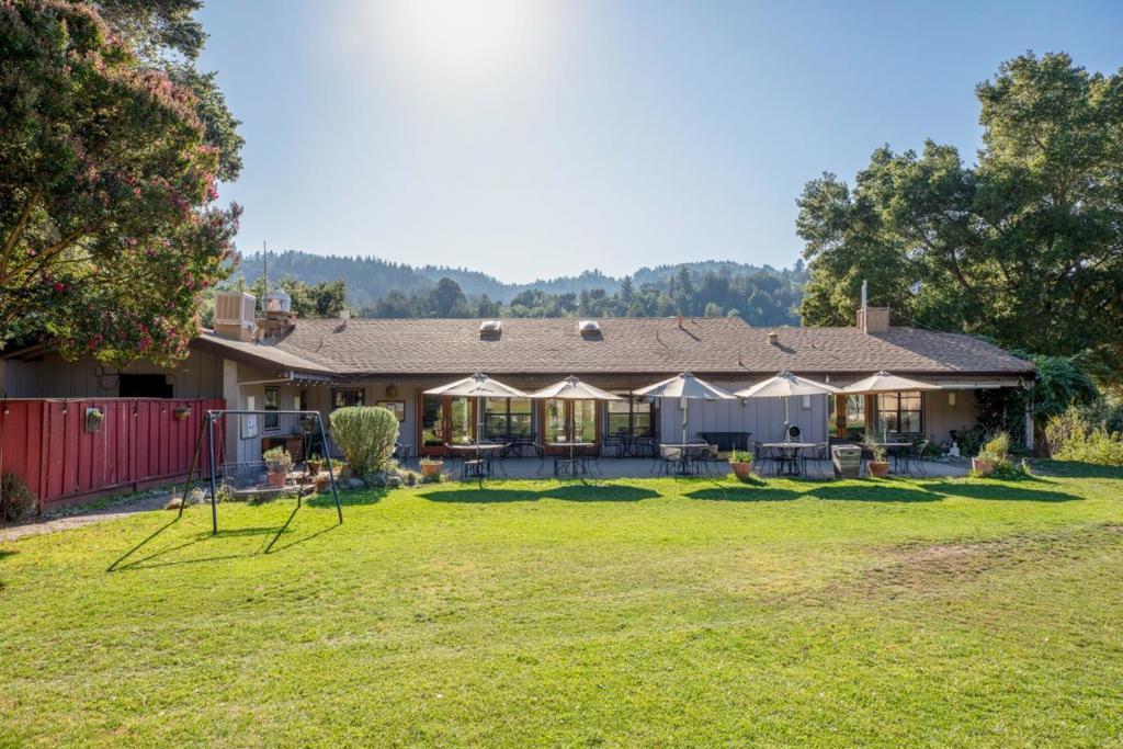 20600 Aldercroft