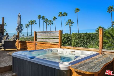 Photo of 29500 Heathercliff Rd Rd #87, Malibu, CA 90265 (MLS # 26652645)