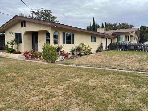 Photo of 8148 Longdale Dr Dr, Lemon Grove, CA 91945 (MLS # 250045463SD)